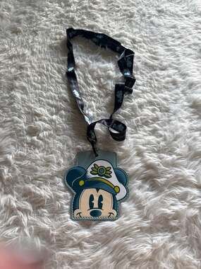 Disney Cruise Line Castaway Club Platinum Captain Mickey Lanyard and ID Case